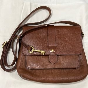 Fossil purse